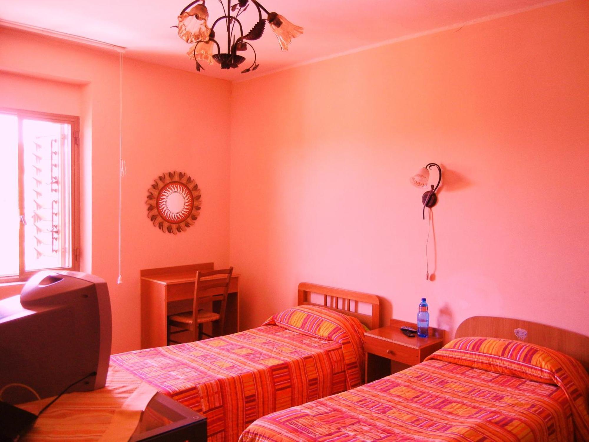 B&B La Pineta Реджо-ди-Калабрия Экстерьер фото